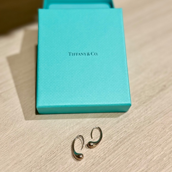 Tiffany & Co. Sterling Silver Teardrop Elsa Peretti Earrings - Picture 1 of 5
